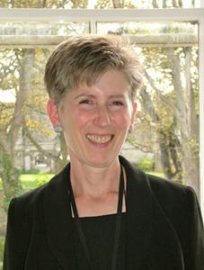 Ms Annette Carruthers